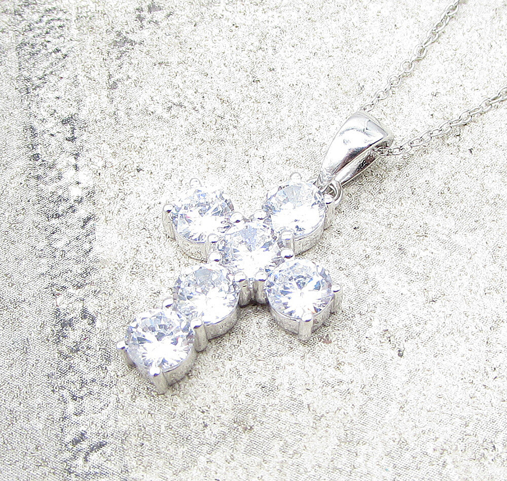 925 Sterling Silver  Faceted White Topaz Cross Pendant & Chain  PT1326