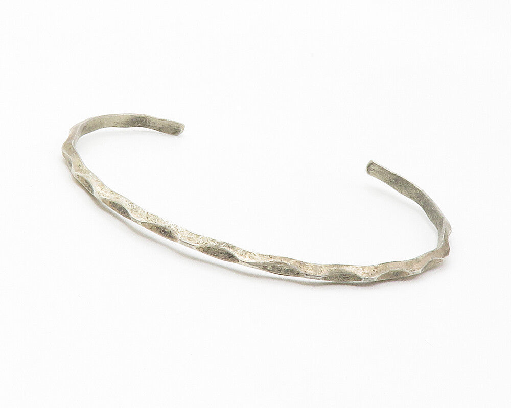 NAVAJO 925 Sterling Silver  Vintage Petite Wavy Detail Cuff Bracelet  BT5619