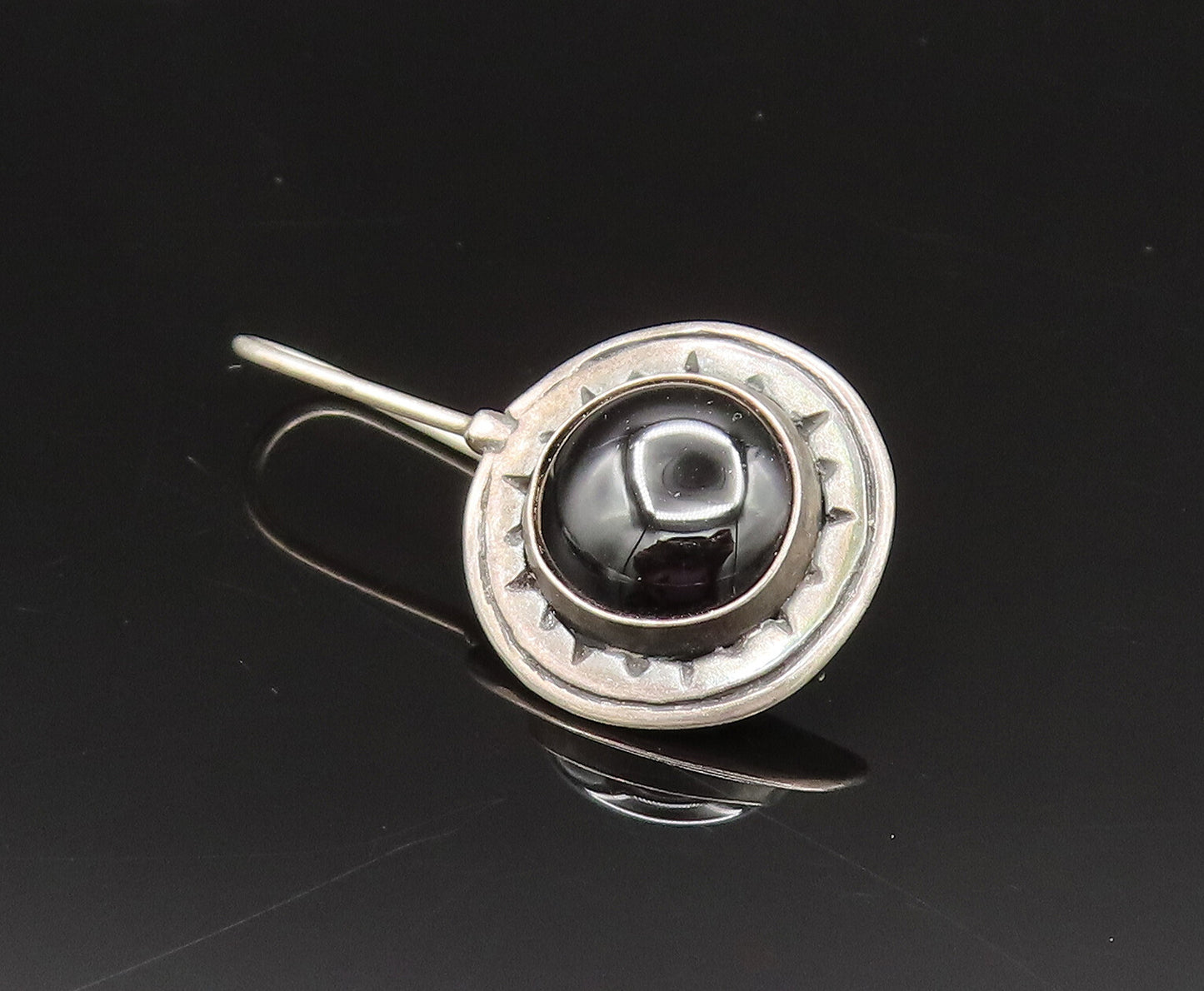 925 Sterling Silver  Vintage Black Onyx Etched Star Drop Earrings  EG11924