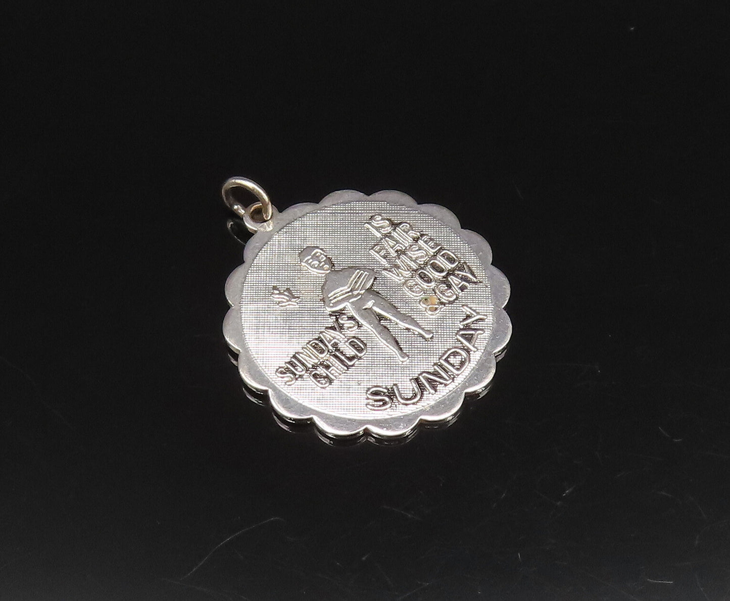 925 Sterling Silver  Vintage Sunday's Child Wavy Edge Charm Pendant  PT21840