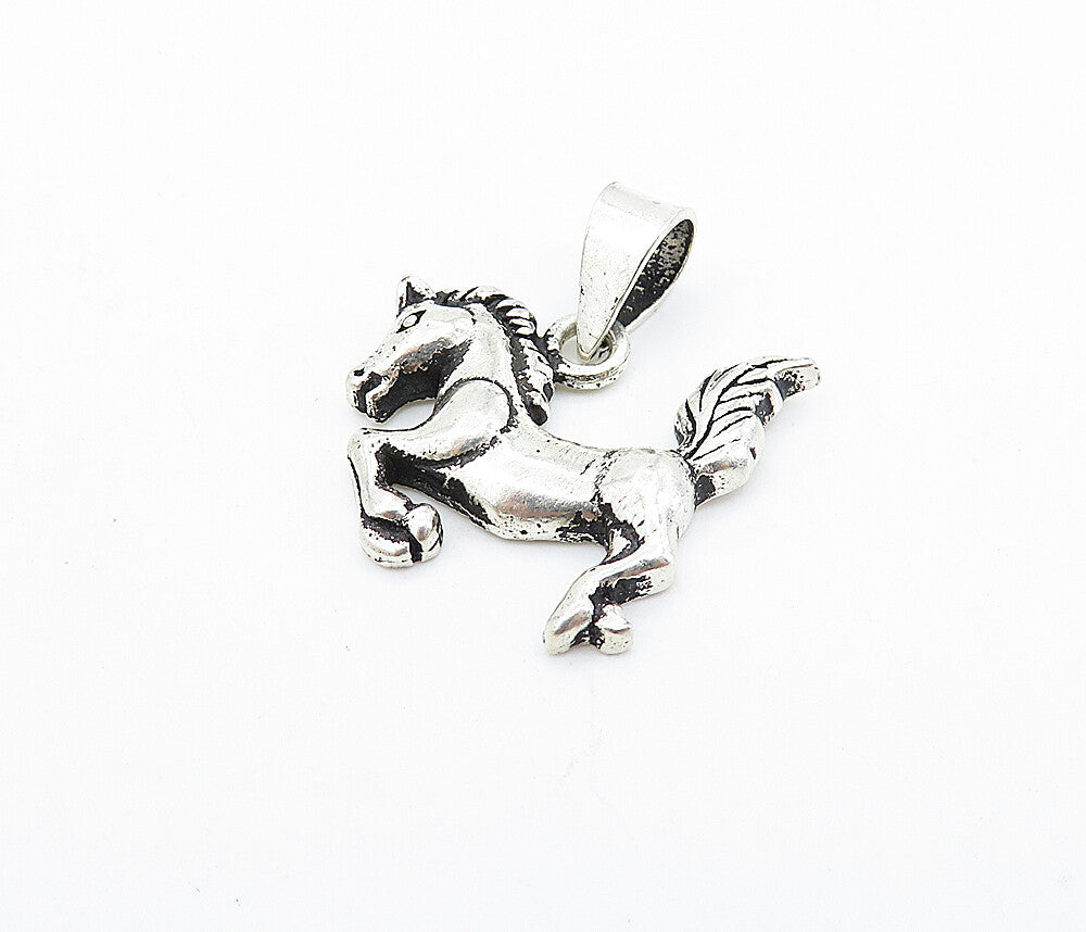 925 Sterling Silver  Vintage Petite Galloping Horse Motif Drop Pendant  PT5730