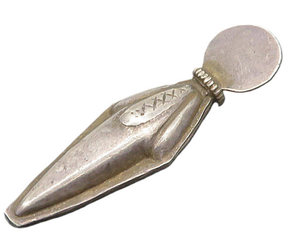 925 Sterling Silver  Vintage Dark Tone Etched Pointed Drop Pendant  PT15488
