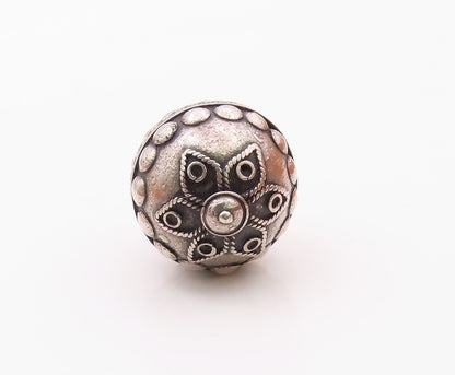 925 Silver  Vintage Bead & Rope Detail Floral Sphere Ball Pendant  PT21939