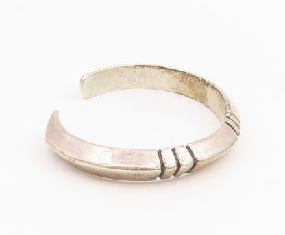 925 Sterling Silver Vintage Bracelet NAVAJO ZUNI Minimalist Grooved Cuff BT11863