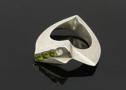 925 Sterling Silver  Vintage Peridot Modernist Shiny Band Ring Sz 7  RG20692