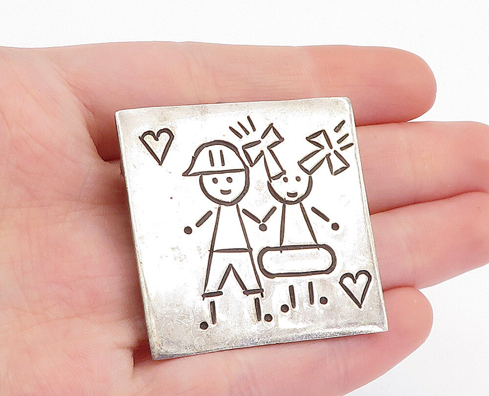 MEXICO 925 Sterling Silver  Vintage Etched Children Love Brooch Pin  BP1900