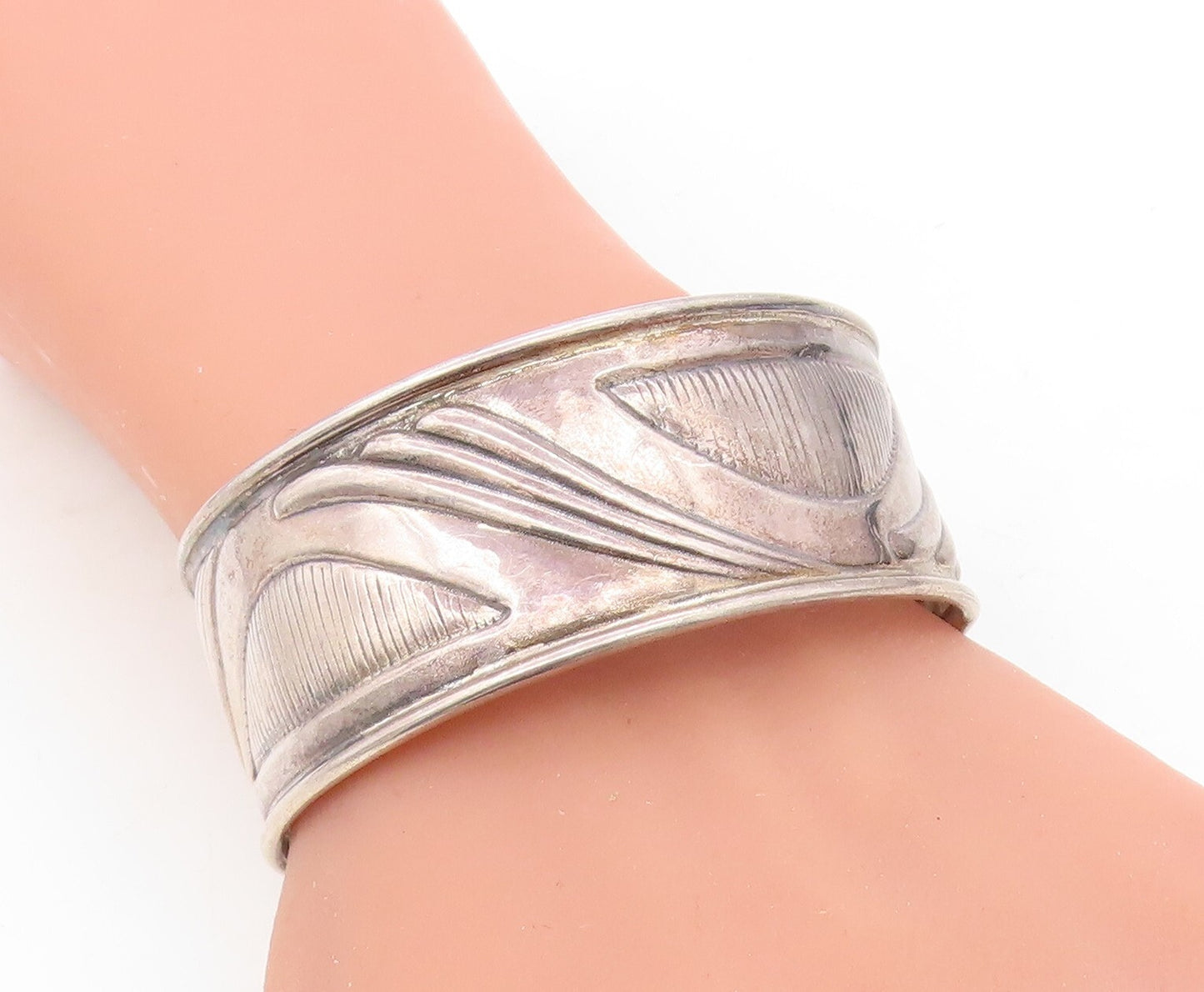 925 Sterling Silver  Vintage Oxidized Etched Raised Edge Cuff Bracelet  BT3284