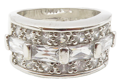 925 Sterling Silver  Sparkling Cubic Zirconia Smooth Band Ring Sz 8  RG15387