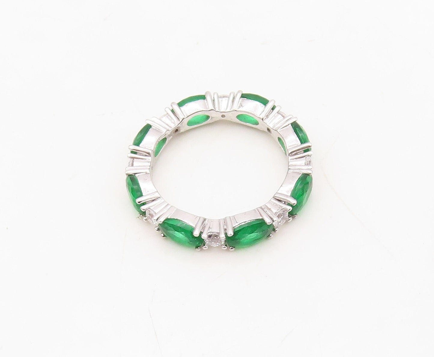 925 Sterling Silver Vintage Ring Oval Cut Green & White CZ 360 Band Sz 7 RG30513