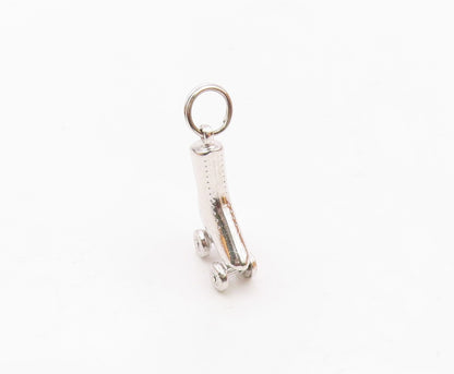925 Sterling Silver  Vintage Moveable Wheels Roller Skate Pendant  PT21354
