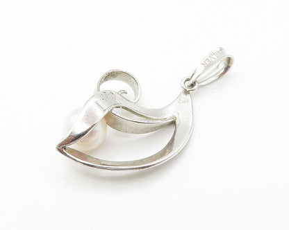 925 Sterling Silver  Vintage Petite Freshwater Pearl Swirl Pendant  PT11331