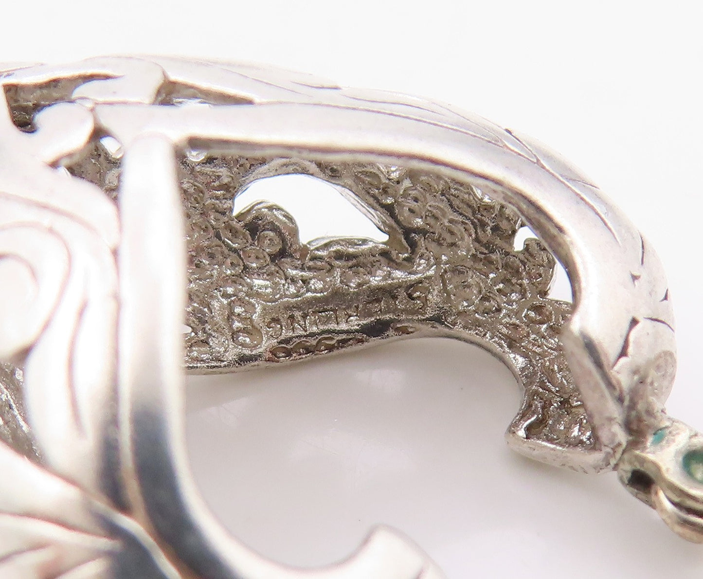 925 Sterling Silver Vintage Earrings Elegant Scrollwork Love Heart Hoop  EG14395