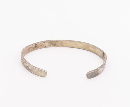 925 Sterling Silver Vintage Bracelet NAVAJO Swirly Waves Carved Cuff  BT10472