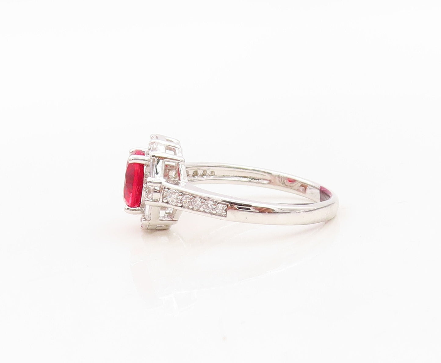 925 Sterling Silver Vintage Ring Round Red Halo White CZ Frame  Sz 7  RG30262
