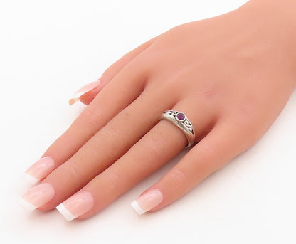 925 Sterling Silver Vintage Ring Swirly Cutout Round Cut Amethyst Sz 7.5 RG31672