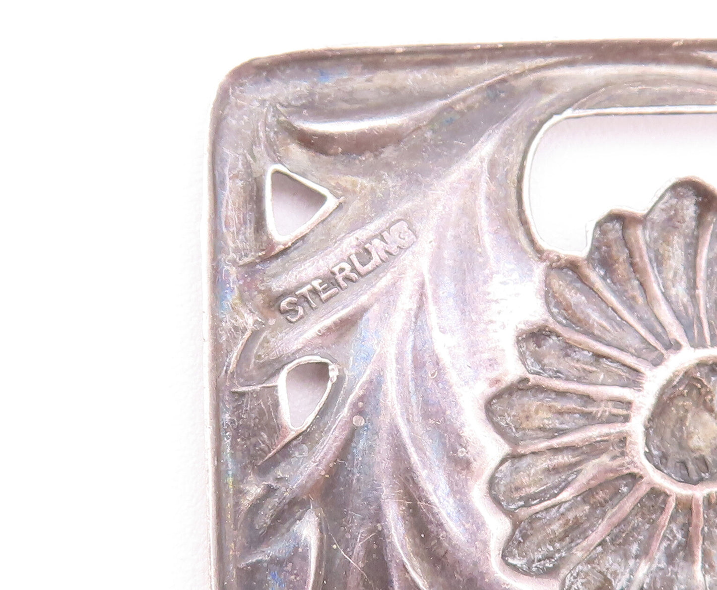 925 Sterling Silver Vintage Brooch Pin Solid Cutout Carved Flowers Frame BP10769