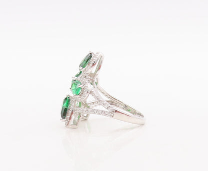 925 Sterling Silver Vintage Ring Designer Drop Cut Green White CZ  Sz 7  RG29499