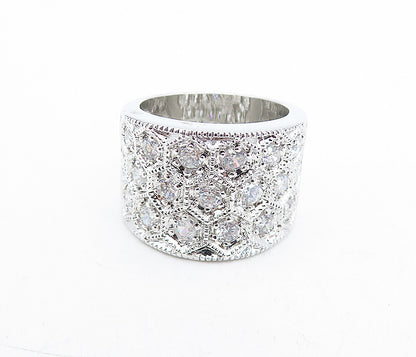 925 Sterling Silver  Sparkling Cubic Zirconia Concave Band Ring Sz 7  RG5424