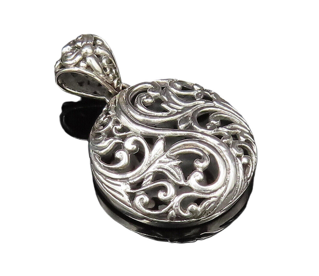 925 Sterling Silver  Vintage Openwork Floral Vine Round Pendant  PT21501