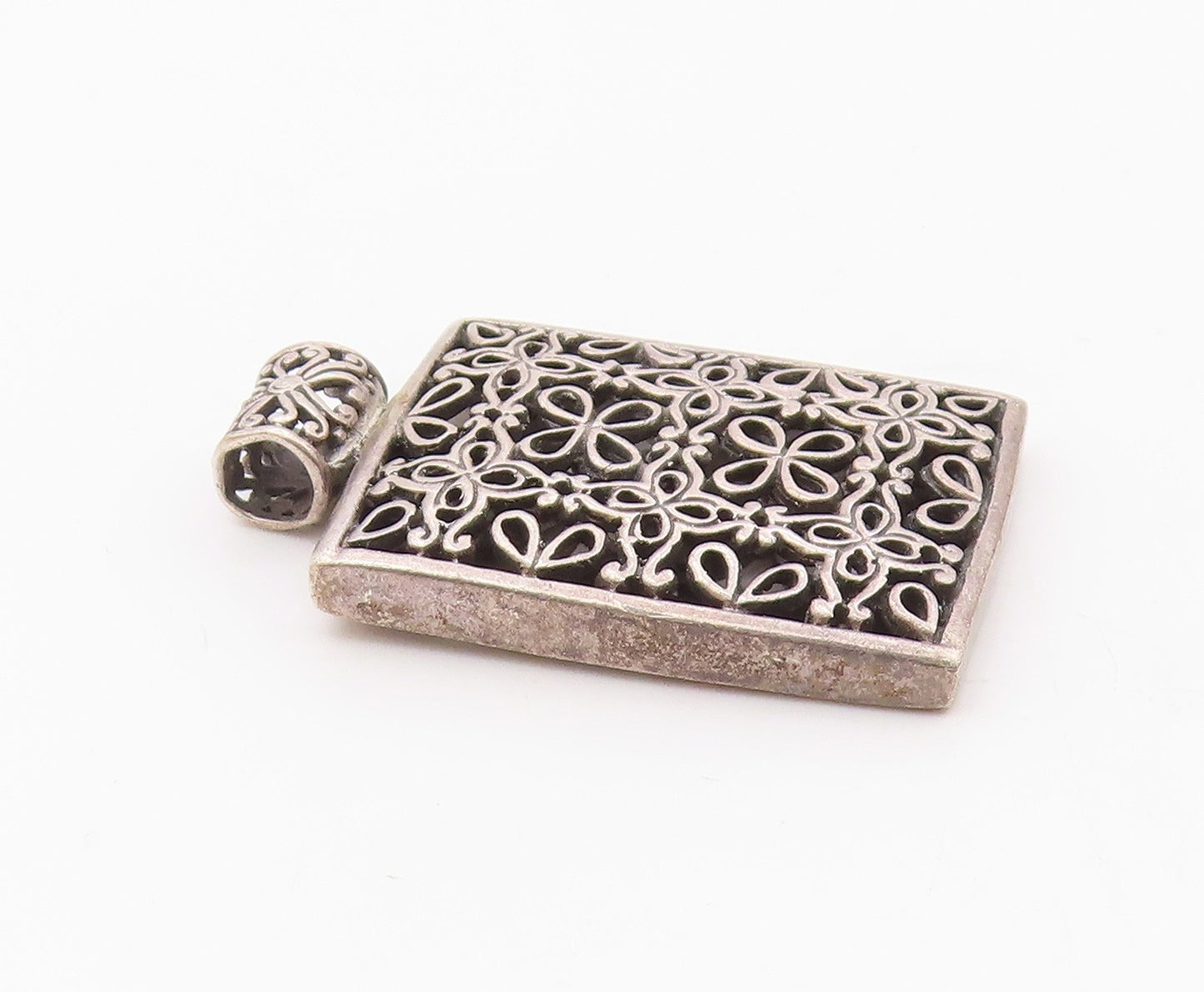 925 Sterling Silver  Vintage Dark Tone Open Floral Pattern Pendant  PT16992