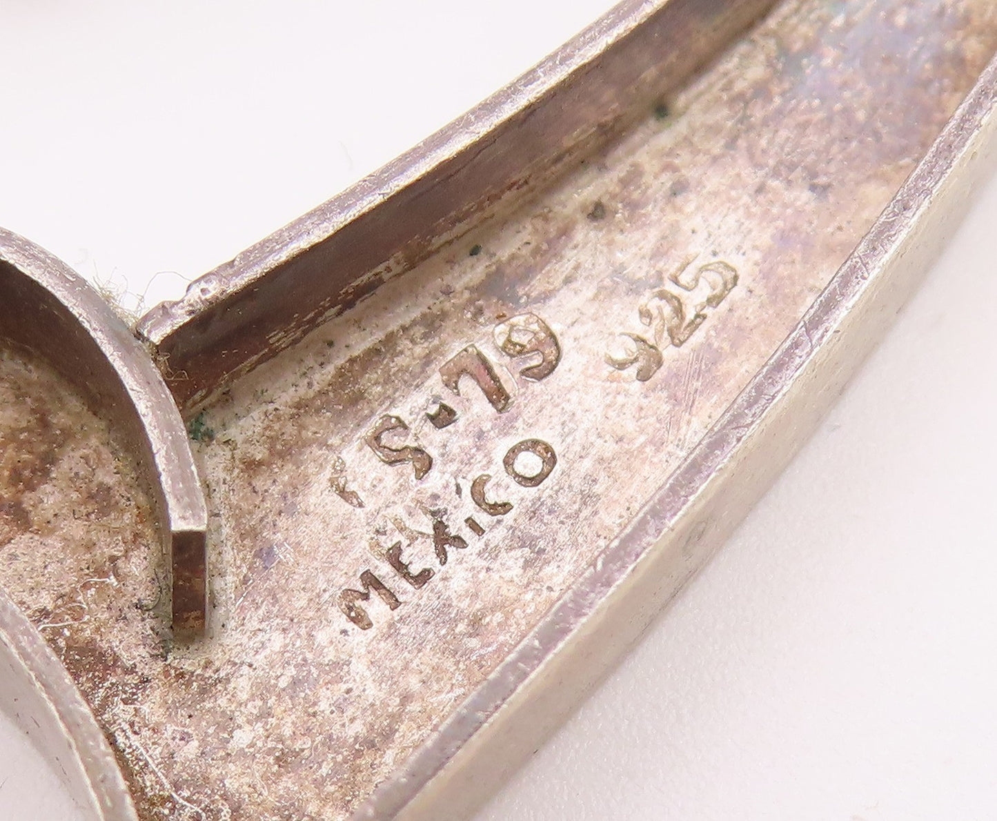 MEXICO 925 Sterling Silver  Vintage Smooth Open Love Heart Brooch Pin  BP6596