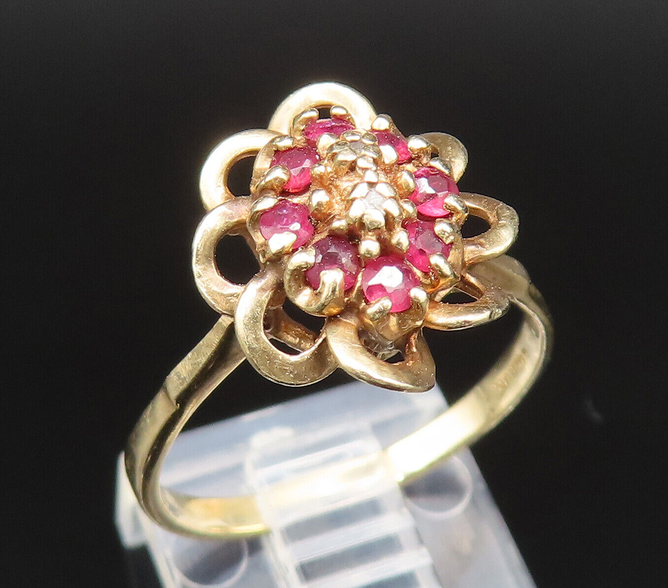 10K GOLD  Vintage Dainty Open Ruby Flower Ring Sz 7.5  GR447