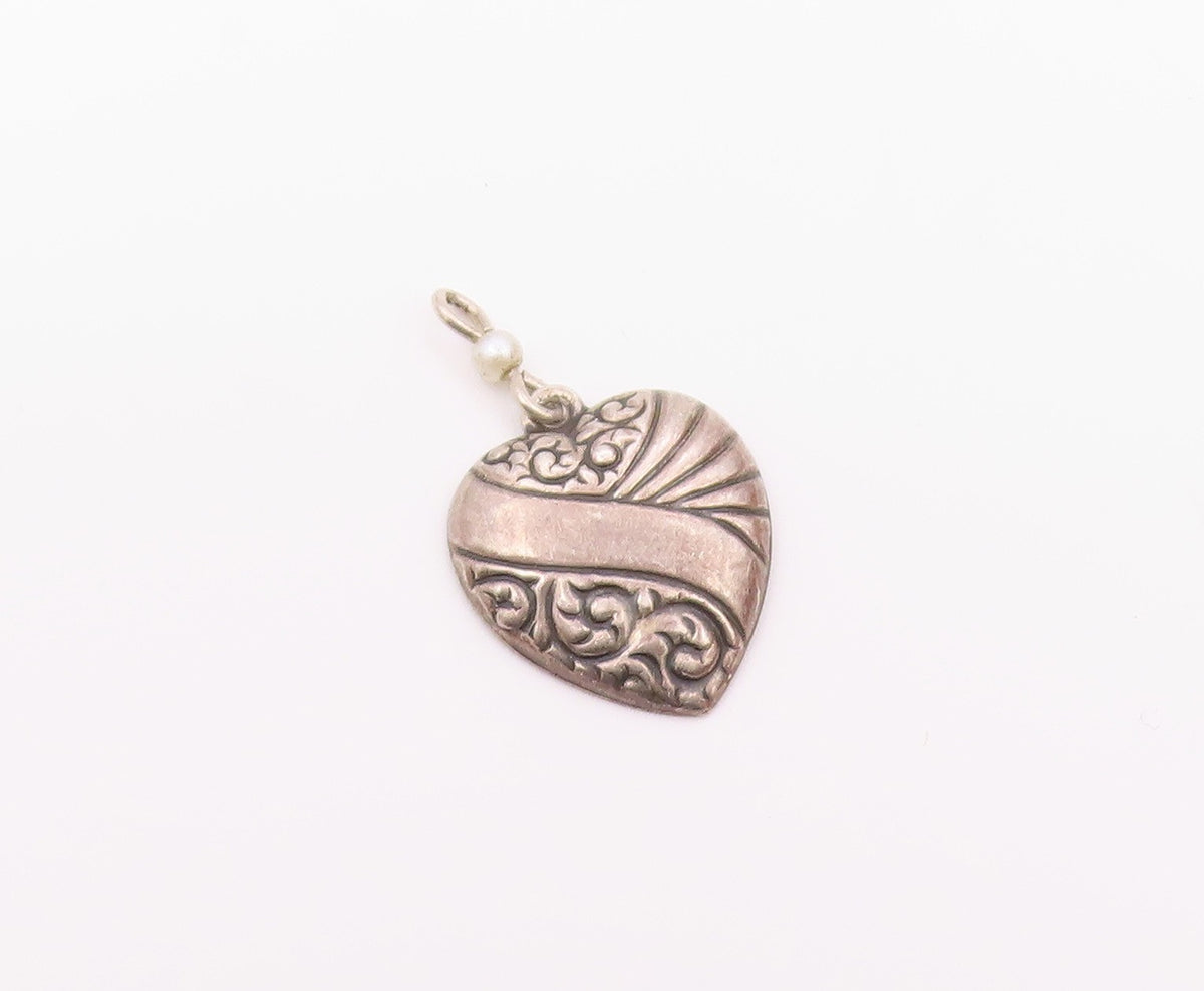 925 Sterling Silver  Vintage Petite Pearl Swirl Love Heart Pendant  PT16471