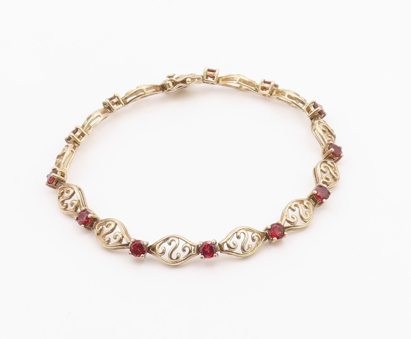 925 Sterling Silver Vintage Round Garnet & Openwork Swirl Link Bracelet BT9557