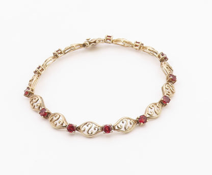 925 Sterling Silver Vintage Round Garnet & Openwork Swirl Link Bracelet BT9557