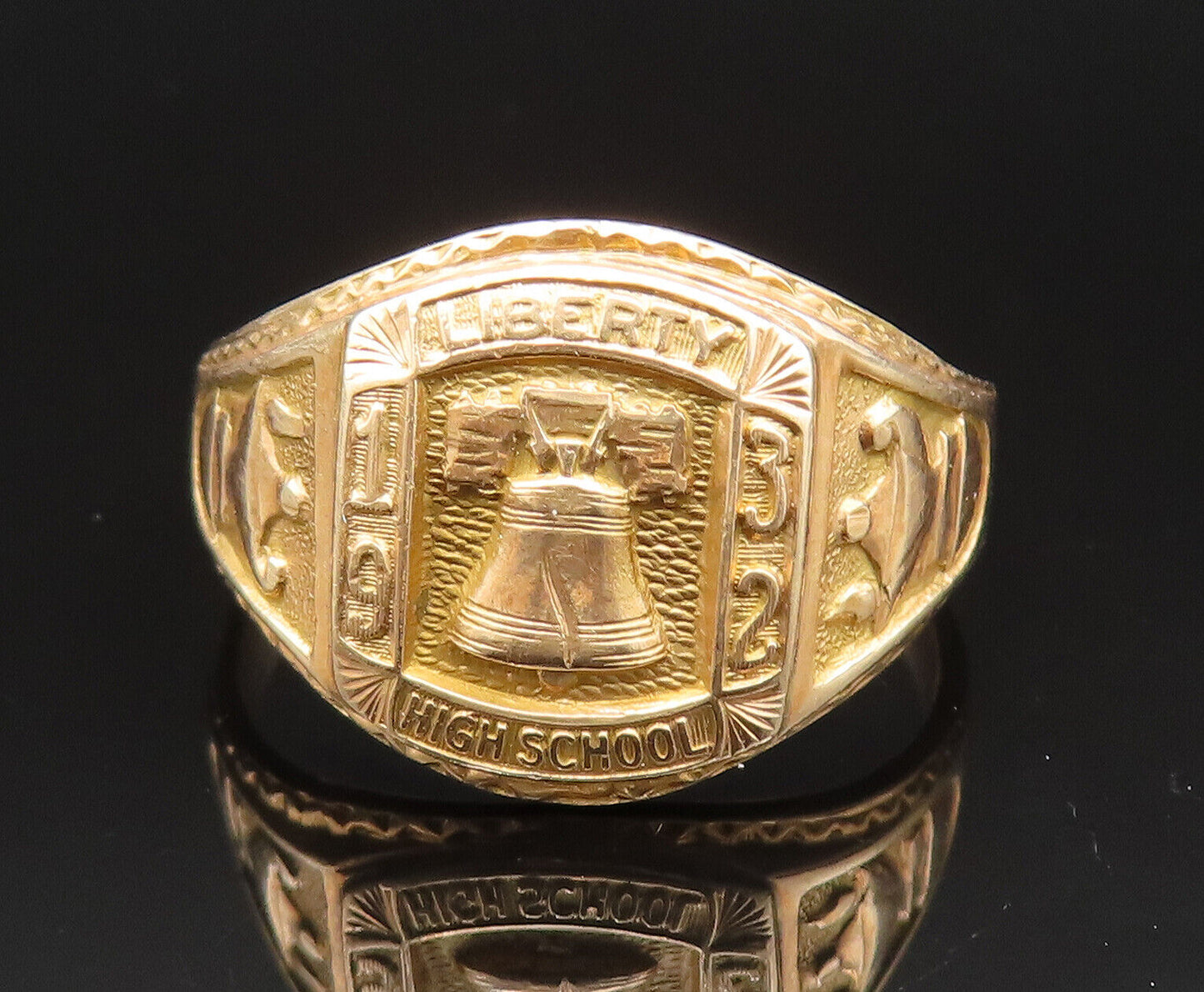 10K GOLD  Vintage Antique Liberty Highschool 1932 Class Ring Sz 10.5  GR413