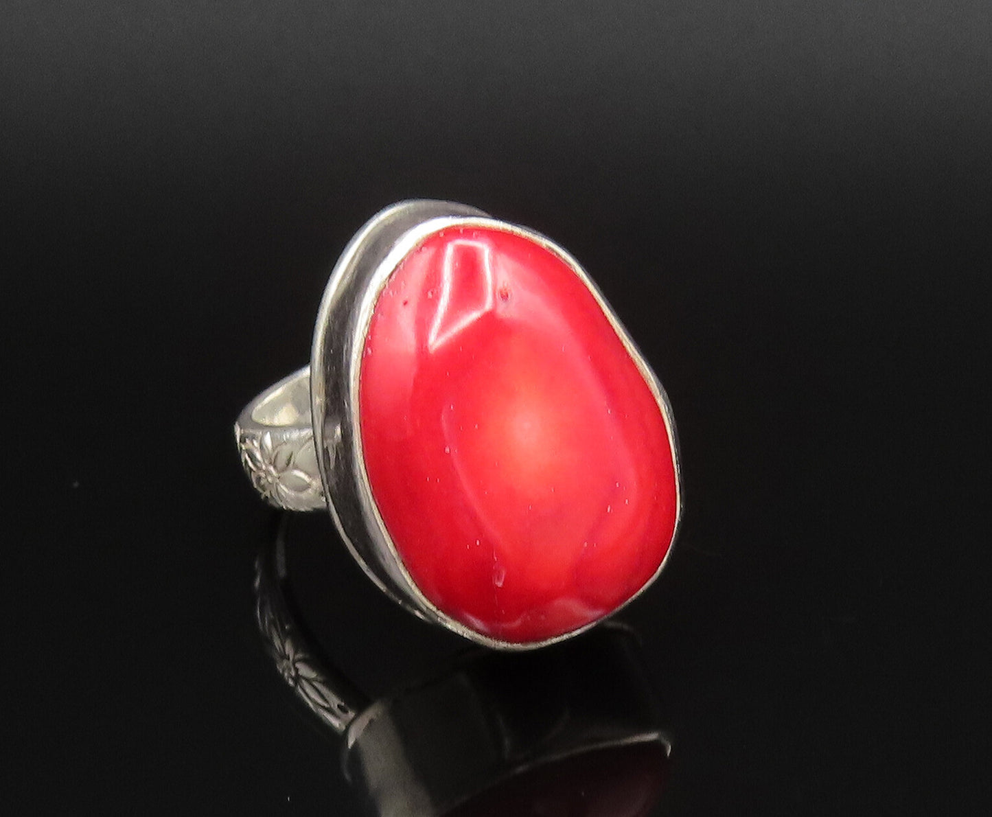 925 Silver  Vintage Unique Red Agate Engraved Floral Band Ring Sz 9.5  RG25710