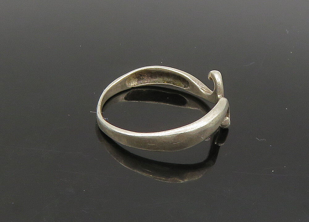 925 Sterling Silver  Vintage Shiny Smooth Swirl Band Ring Sz 7  RG21837