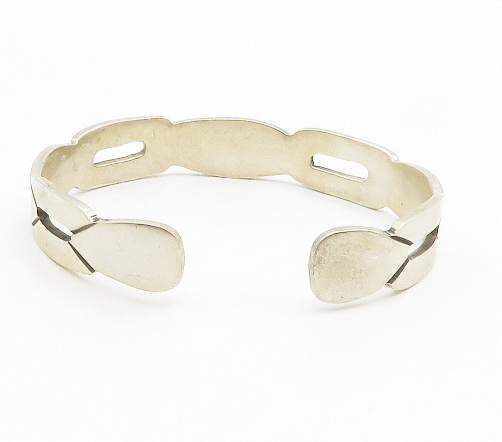925 Sterling Silver  Vintage Shiny Smooth Cutout Detail Cuff Bracelet  BT5859