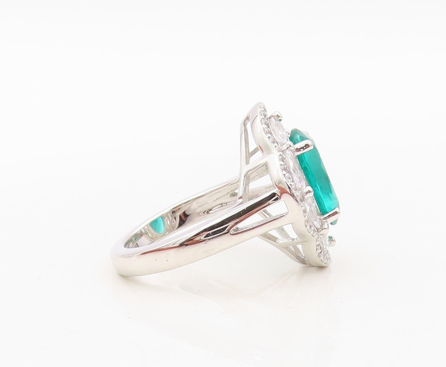925 Sterling Silver Vintage Ring Oval Cut Sea Green CZ Flower  Sz 7.5  RG30485