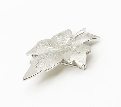 THEDA 925 Sterling Silver   Vintage Shiny Etched Floral Leaf Brooch Pin BP6624