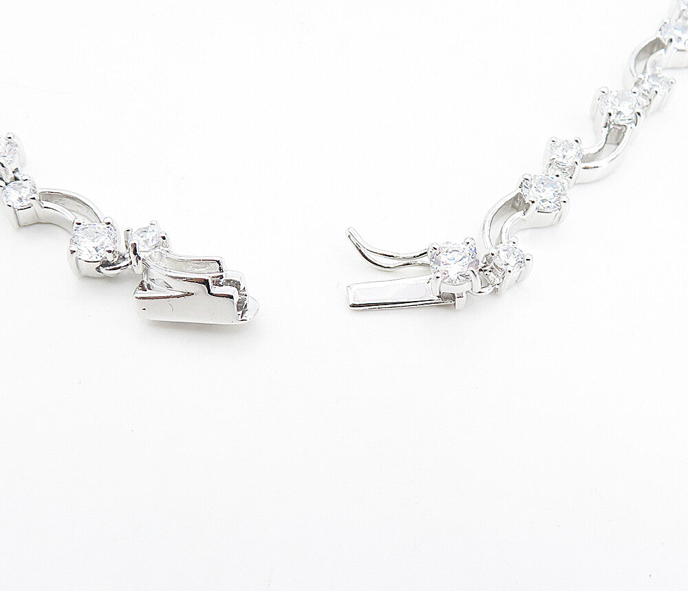 925 Sterling Silver  Sparkling Cubic Zirconia Curved Chain Necklace  NE1306