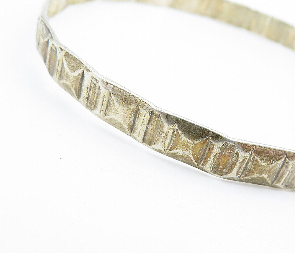 925 Sterling Silver  Vintage Shiny Square Patterned Bangle Bracelet  BT3084
