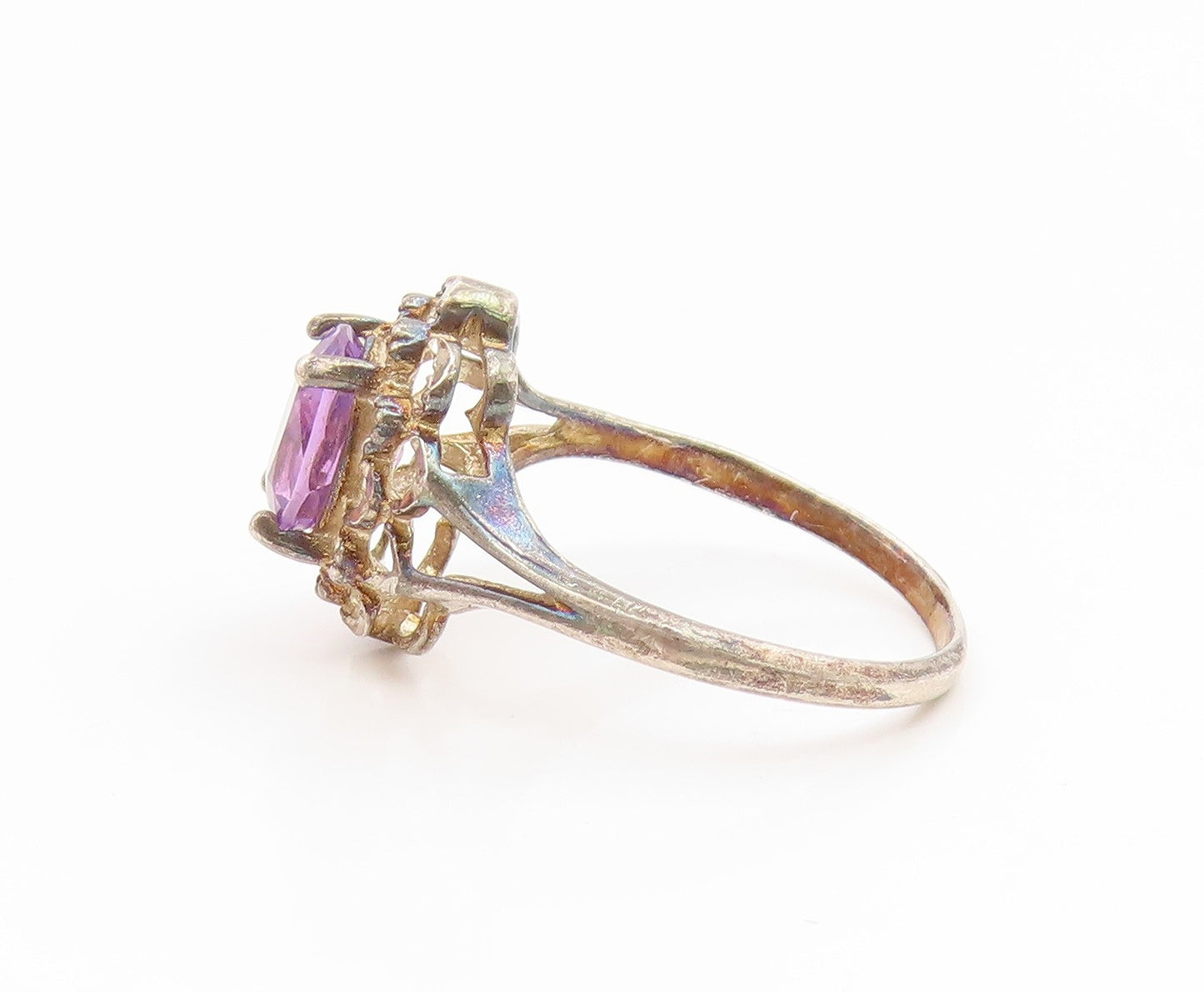 925 Sterling Silver Vintage Ring Oval Cut Amethyst Floral Cutout  Sz 8  RG35084