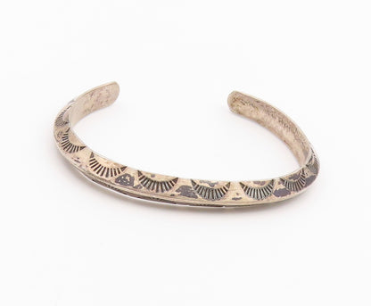 925 Sterling Silver Vintage Bracelet NAVAJO Classic Etched Sunburst Cuff BT12145