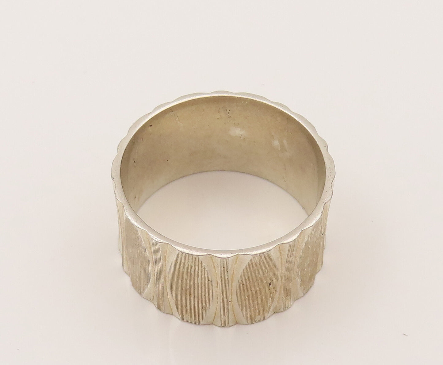 925 Silver  Vintage Linear Textured & Polished Pattern Ring Sz 9.5  RG26422