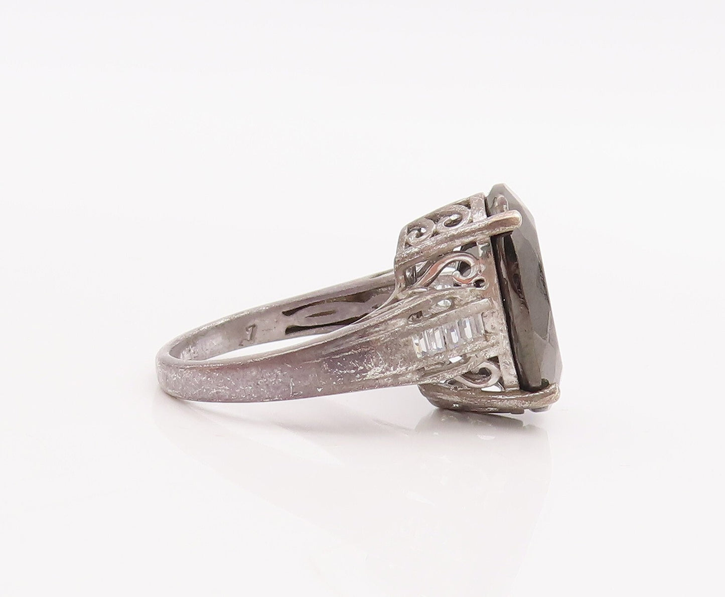 925 Sterling Silver Vintage Ring D'JOY Carved Neck Hematite & CZ  Sz 7  RG28936