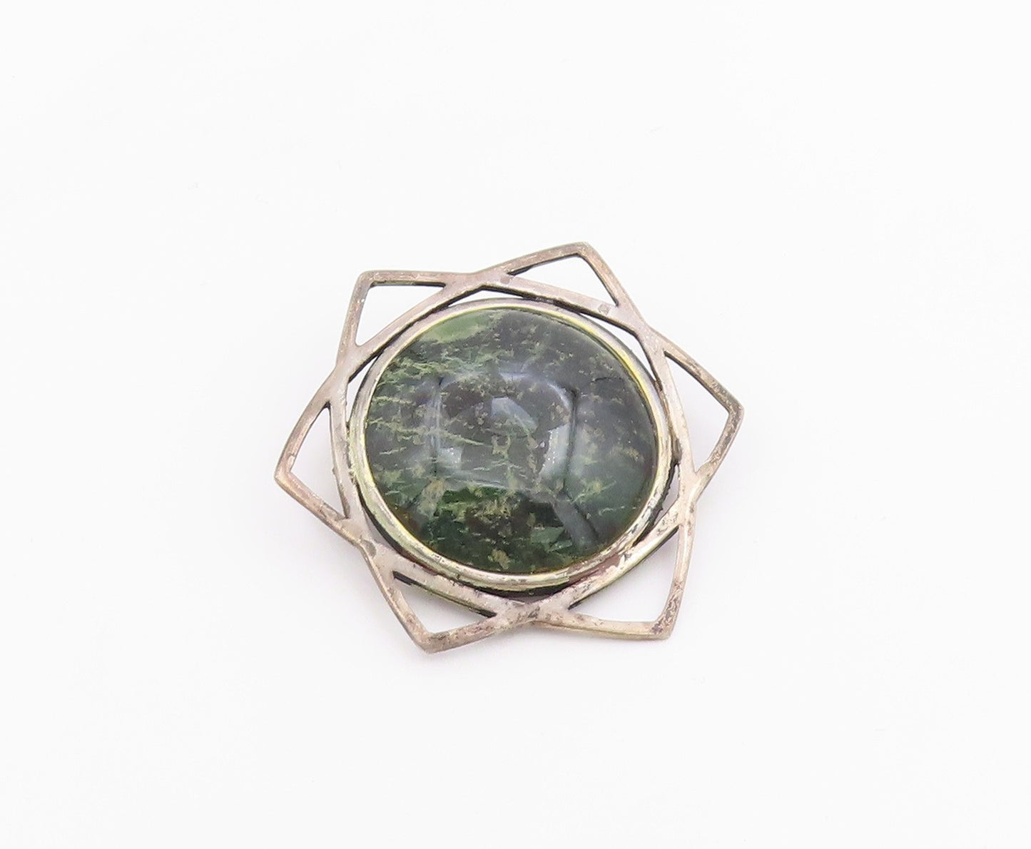 ENGLAND 925 Sterling Silver  Vintage Cabochon Green Stone Brooch Pin  BP9319