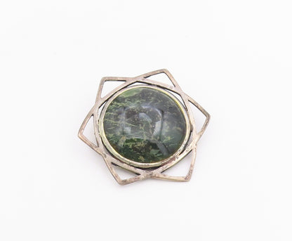 ENGLAND 925 Sterling Silver  Vintage Cabochon Green Stone Brooch Pin  BP9319