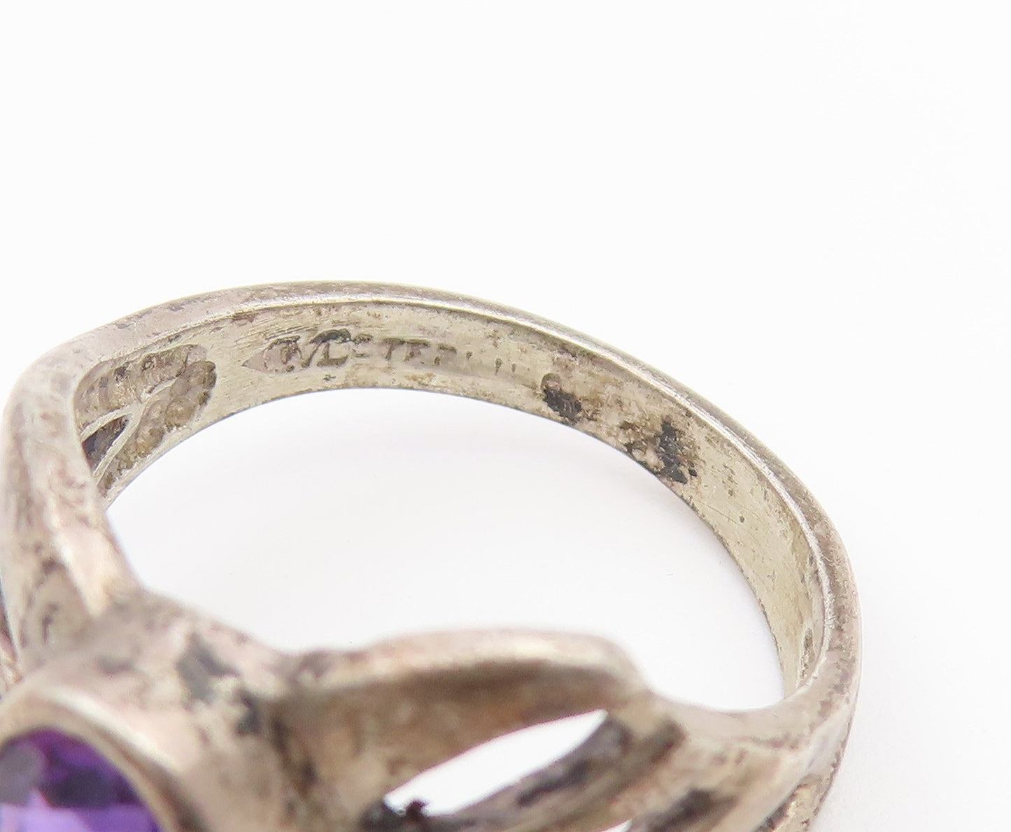 925 Sterling Silver Vintage Ring Oval Cut Amethyst Openwork Band  Sz 7  RG36880