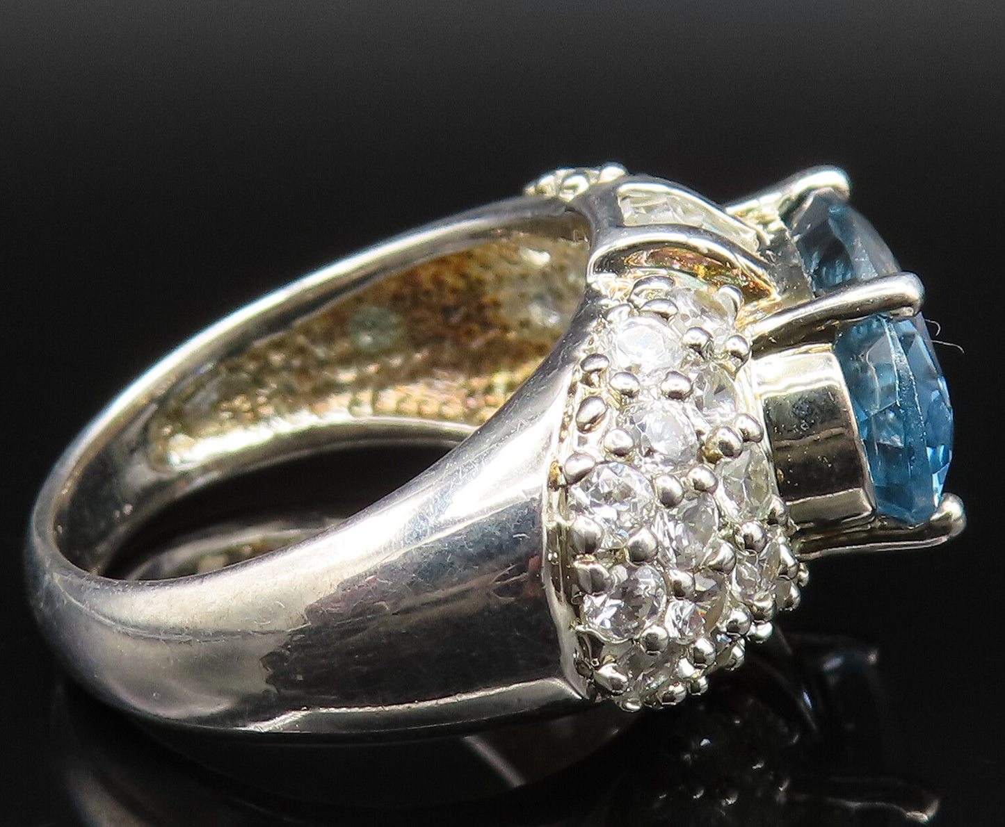 925 Sterling Silver  Vintage Sparkly Blue & White Topaz Ring Sz 7  RG25389