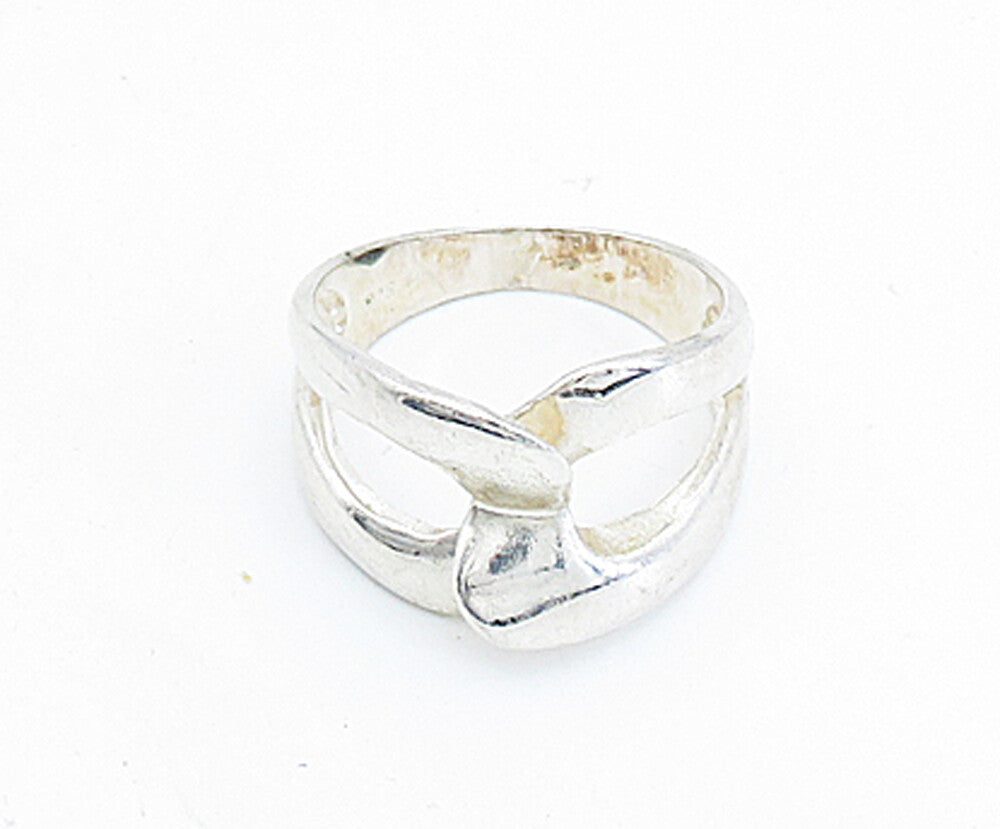 925 Sterling Silver  Shiny Smooth Interlocked Design Band Ring Sz 7  RG5938