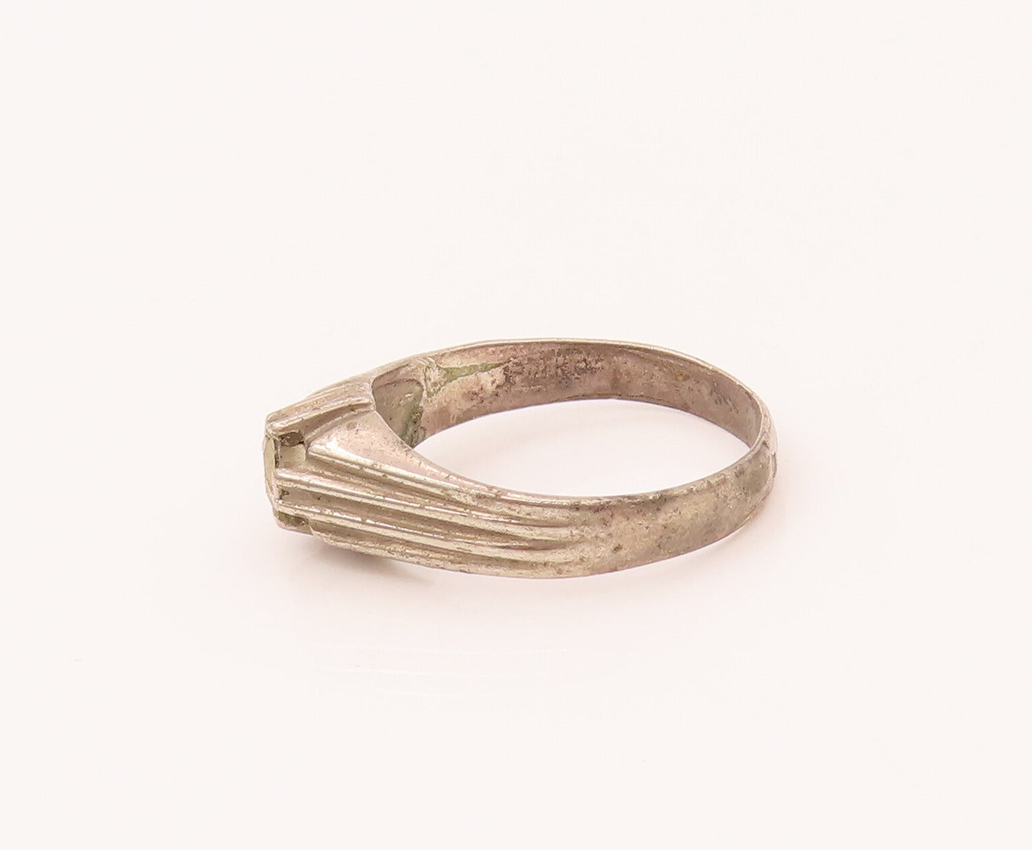 925 Sterling Silver  Vintage Antique Line Design CZ Ring Sz 6.5  RG26581