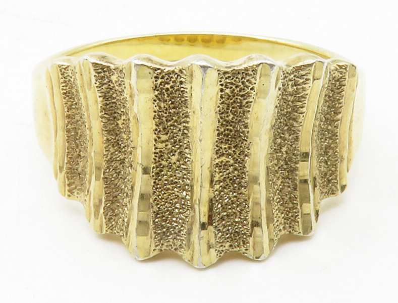 925 Sterling Silver  Vintage Shiny Sculpted Tapered Band Ring Sz 11  RG13010