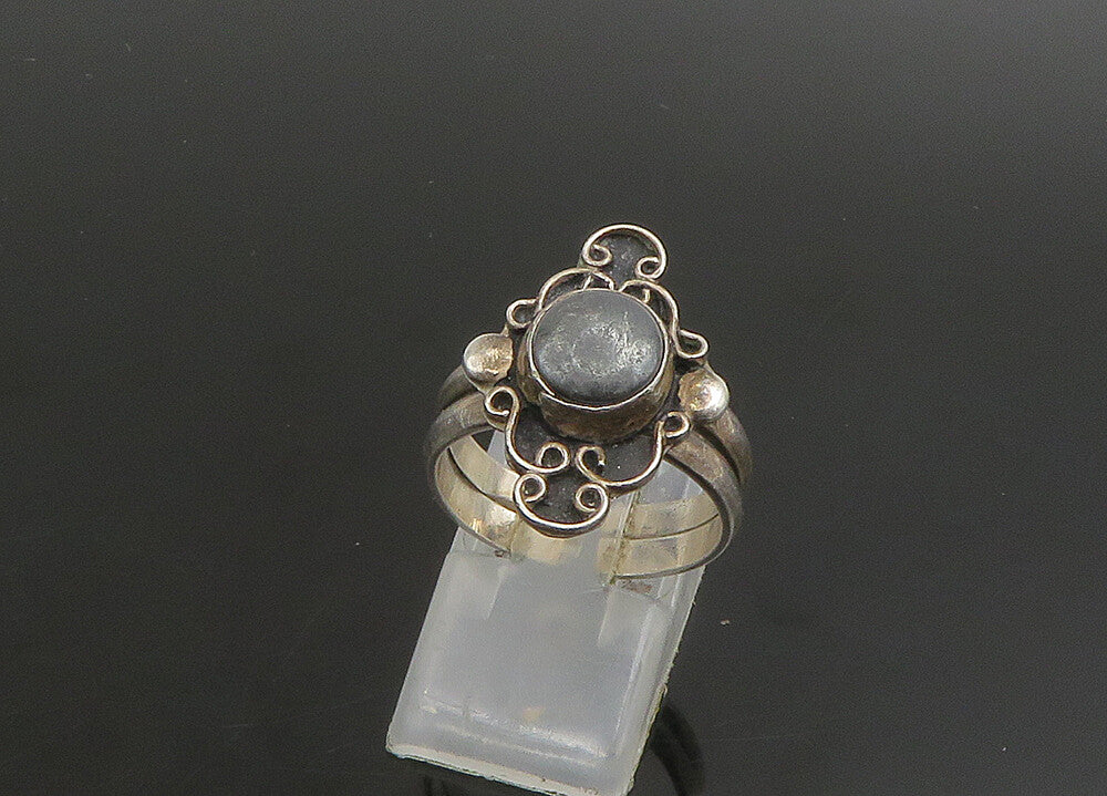 RASIM 925 Silver   Vintage Hematite Pretzel Swirl Band Ring Sz 8  RG23393