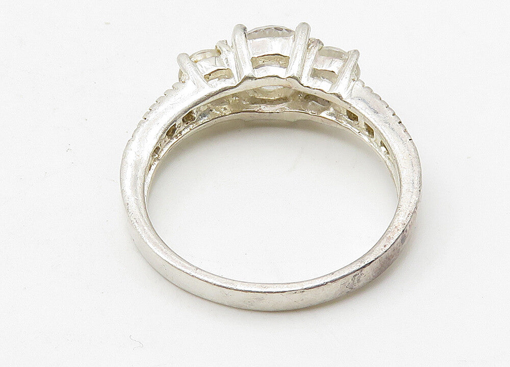 925 Sterling Silver  Vintage Cubic Zirconia Graduated Band Ring Sz 9  RG10432